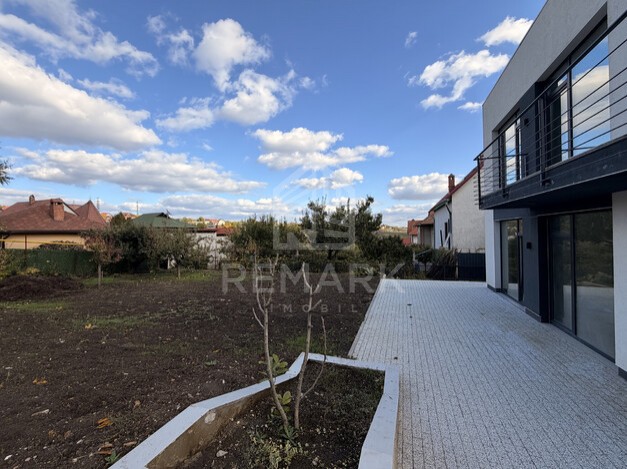 photo246698